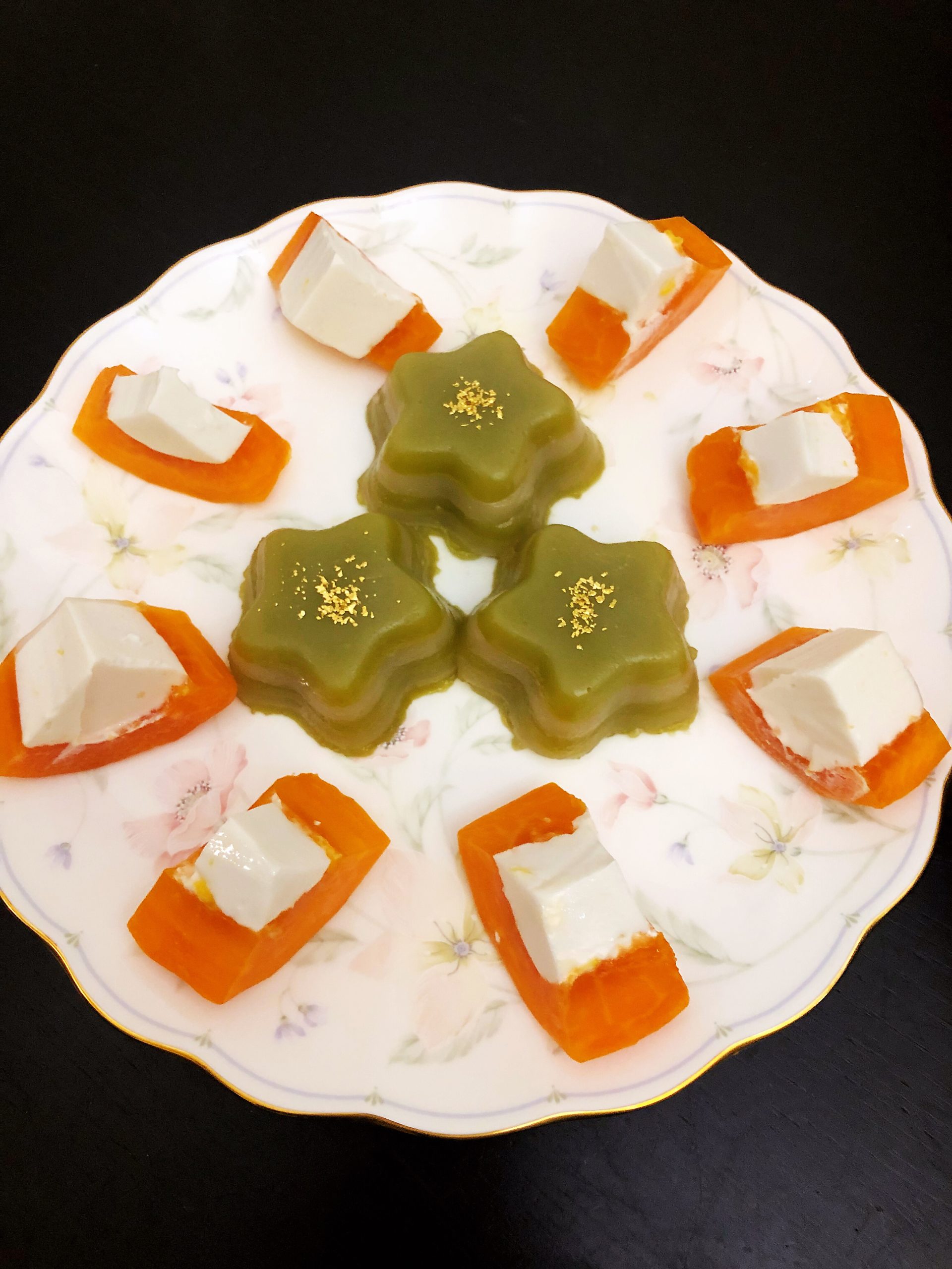 泰式甜品拼盤-木瓜椰奶凍拼椰汁斑蘭糕