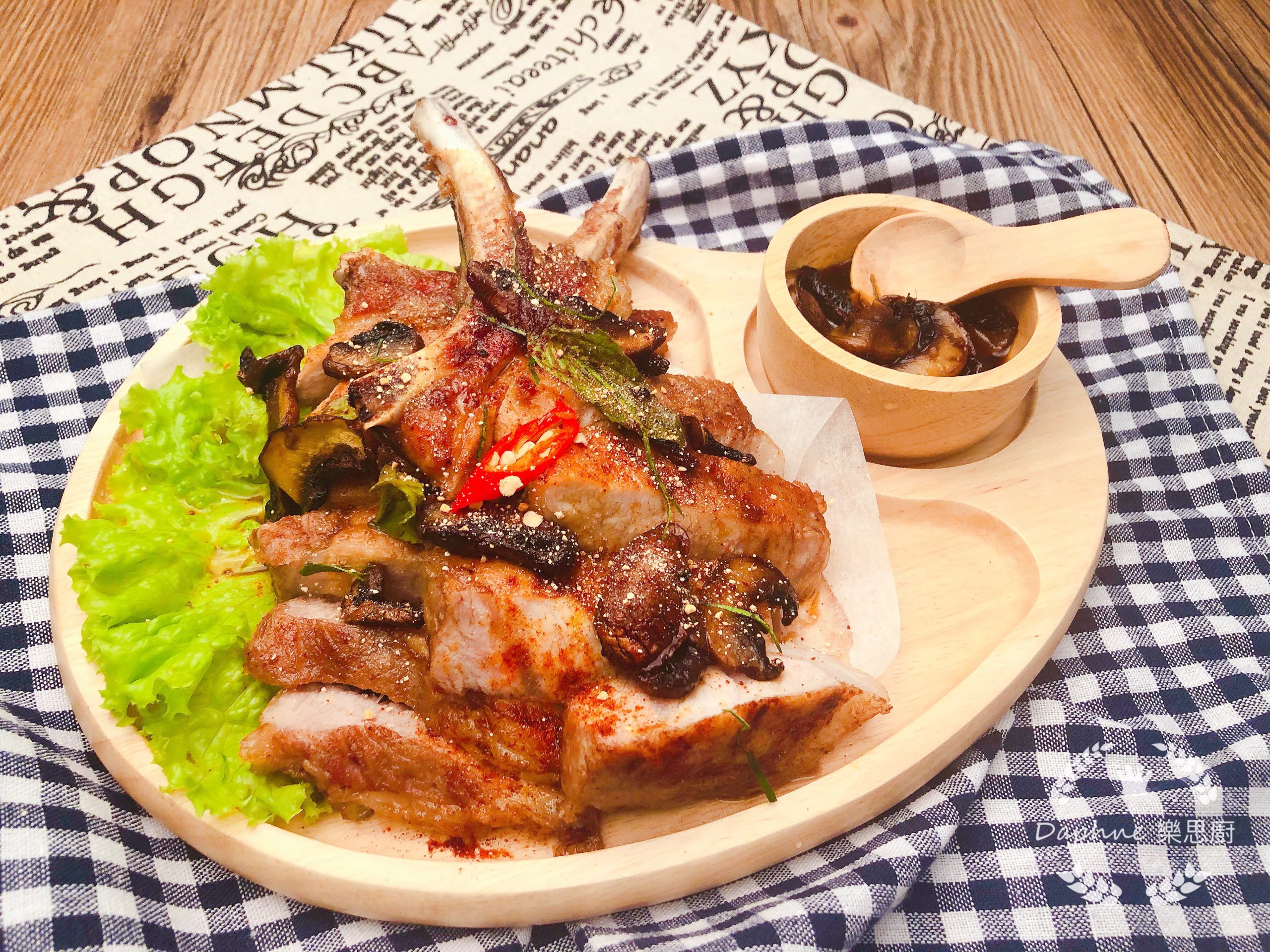 西泰fusion 黑毛豬鞍