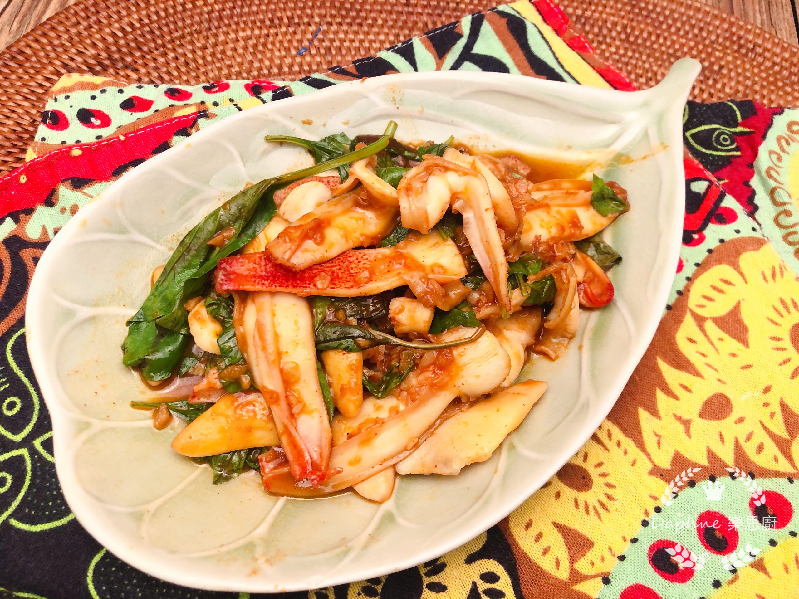 金不換炒象拔蚌