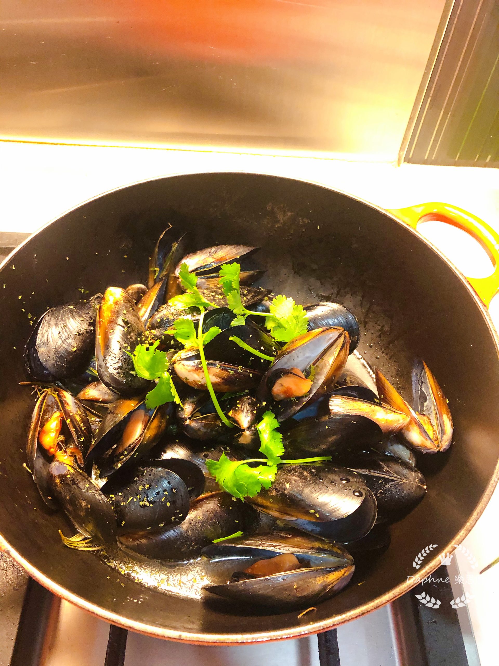 超簡易白酒牛油煮青口