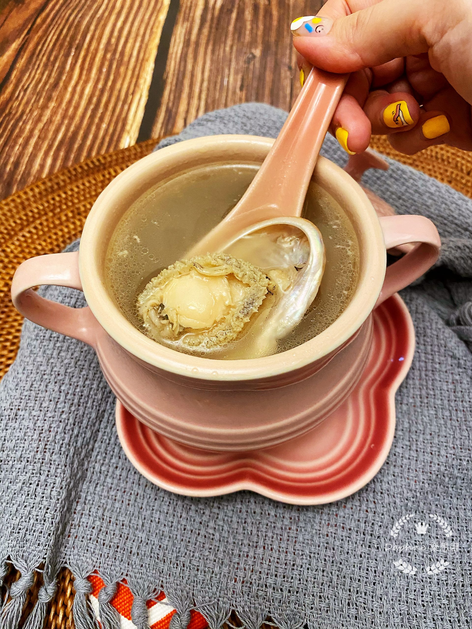 嘉美老雞鮑魚湯