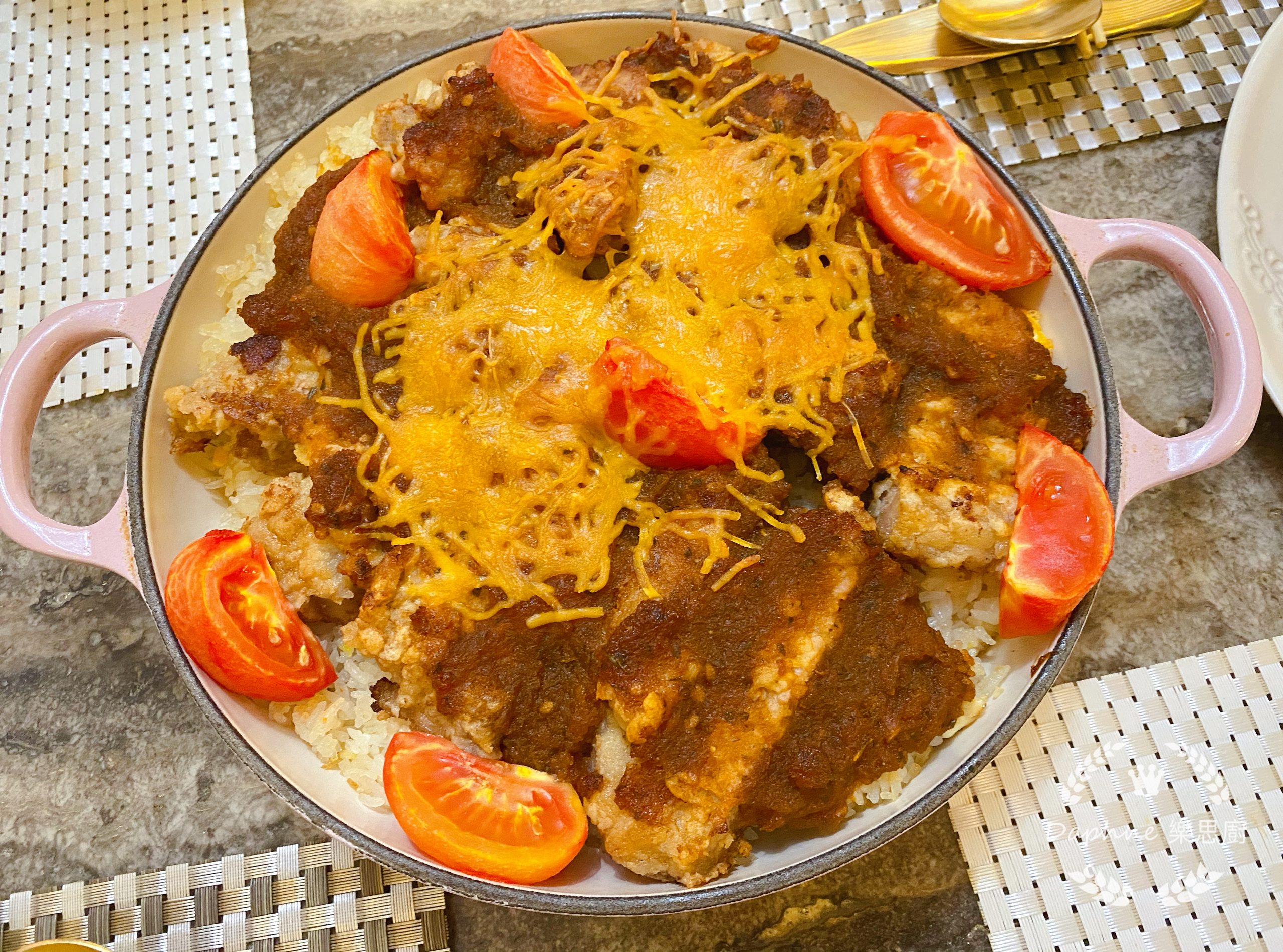 新鮮蕃茄焗豬扒飯